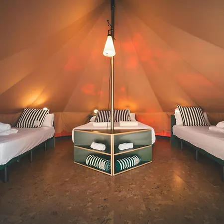 Kemping Holacamp *