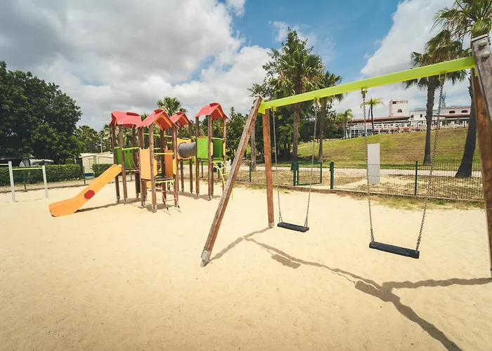 Holacamp مكان تخييم البوفيرا