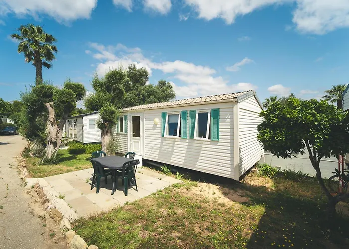 Holacamp مكان تخييم